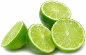 Read more about the article 10 benefícios da água com limão que você nem imaginava