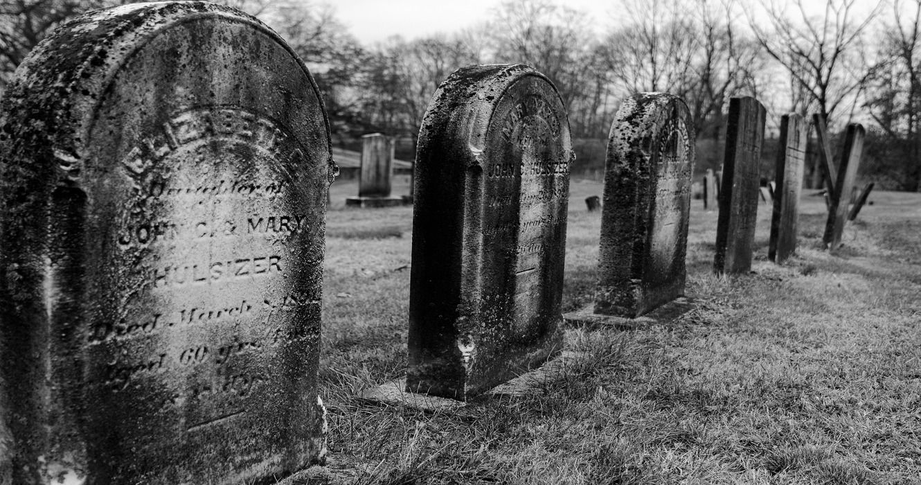 Cemitérios e cemitérios assombrados na Nova Inglaterra