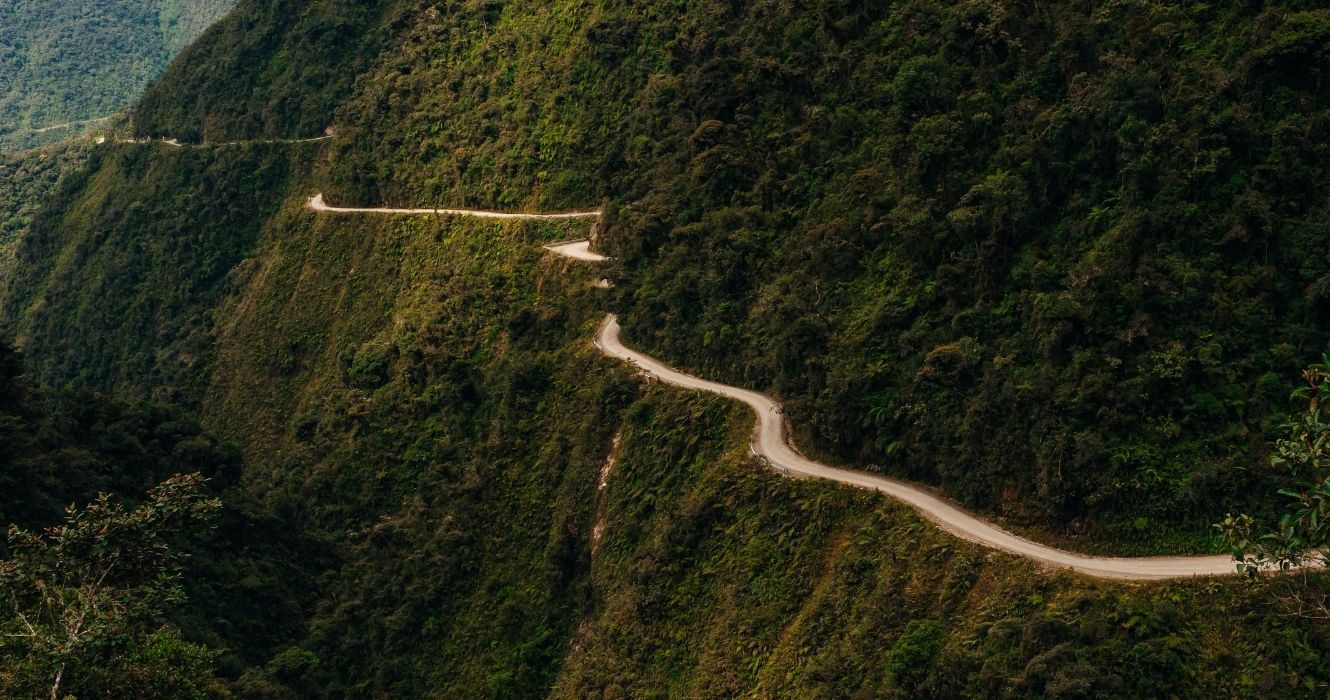 North Yungas Road, também conhecida como Estrada da Morte, na Bolívia