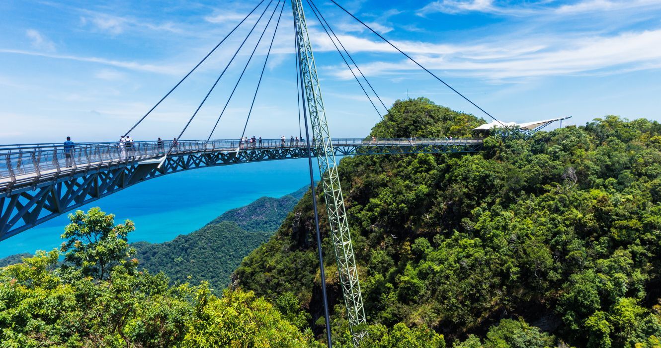 uma ponte em landkawi, malásia