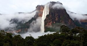 Como visitar Angel Falls, a cachoeira mais alta do mundo
