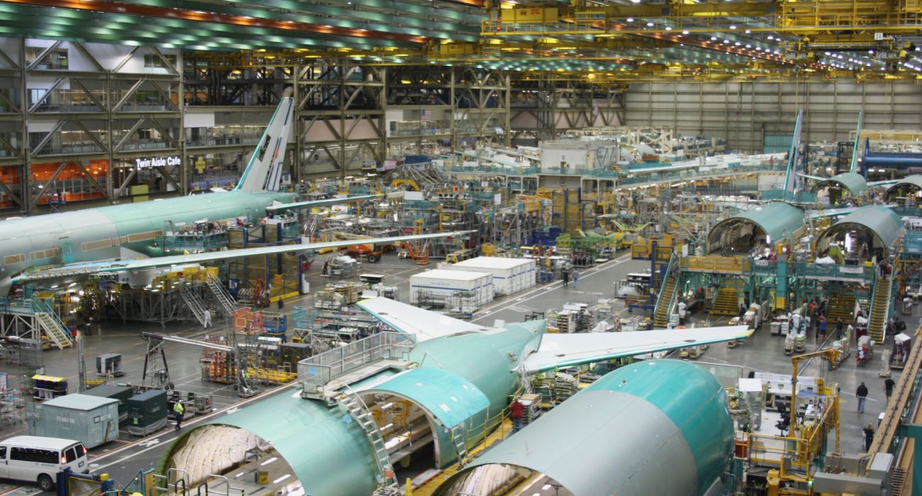 Jatos Boeing 777 em sua fábrica em Everett