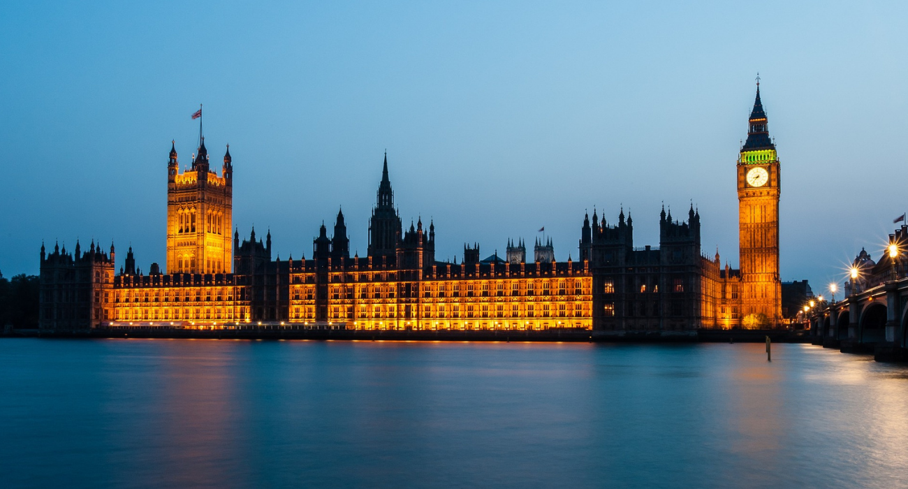 Big Ben e o Palácio de Westminster em Londres